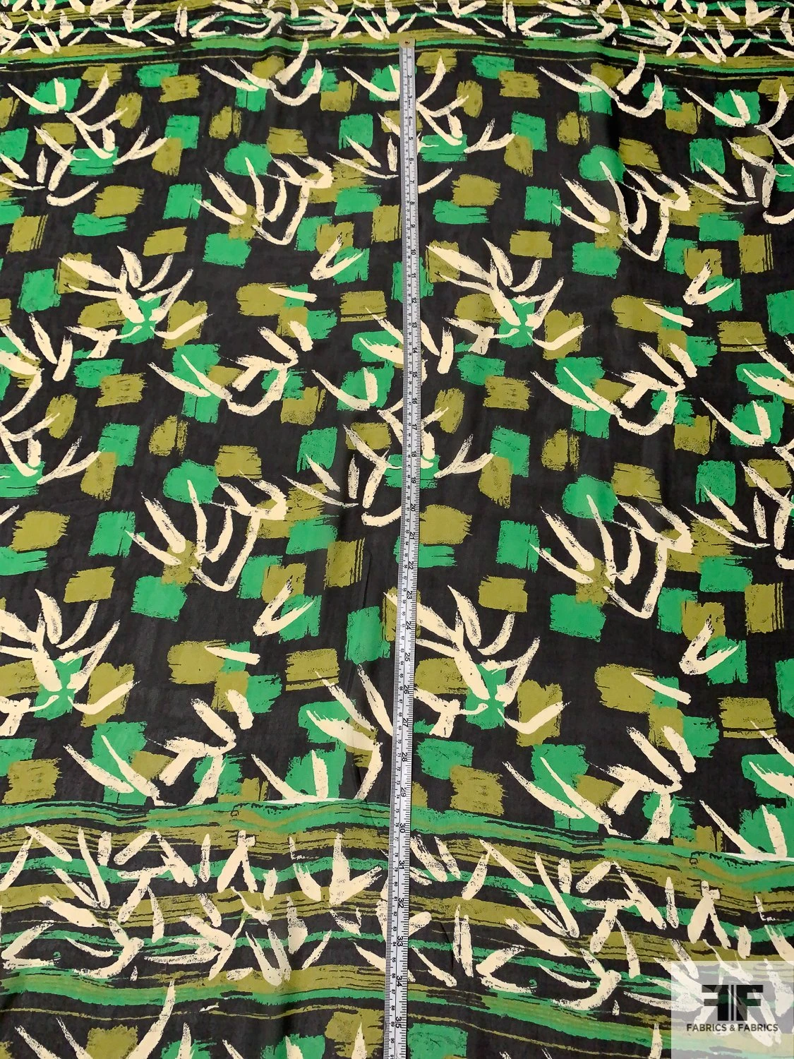 Painterly Brushstroke Printed Silk Chiffon - Kelly Green / Olive Green / Black / Off-White 10 Painterly Brushstroke Printed Silk Chiffon - Kelly Green / Olive Green / Black / Off-White - Image 8