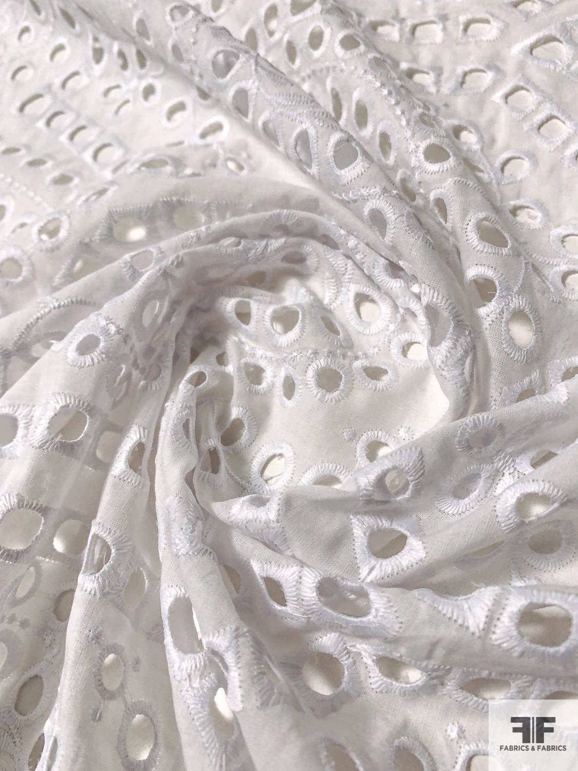 Lela Rose Medallion Eyelet Embroidered Cotton - White 6 Lela Rose Medallion Eyelet Embroidered Cotton - White - Image 4