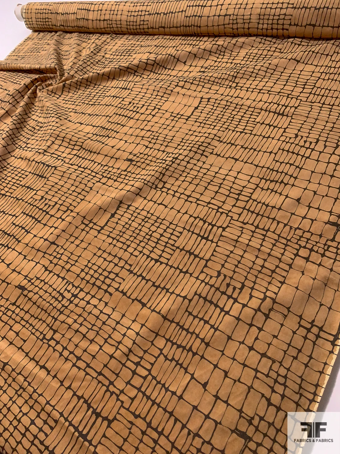 Reptile-Like Grid Printed Cotton Velveteen - Apricot Tan / Darkest Olive 10 Reptile-Like Grid Printed Cotton Velveteen - Apricot Tan / Darkest Olive - Image 8
