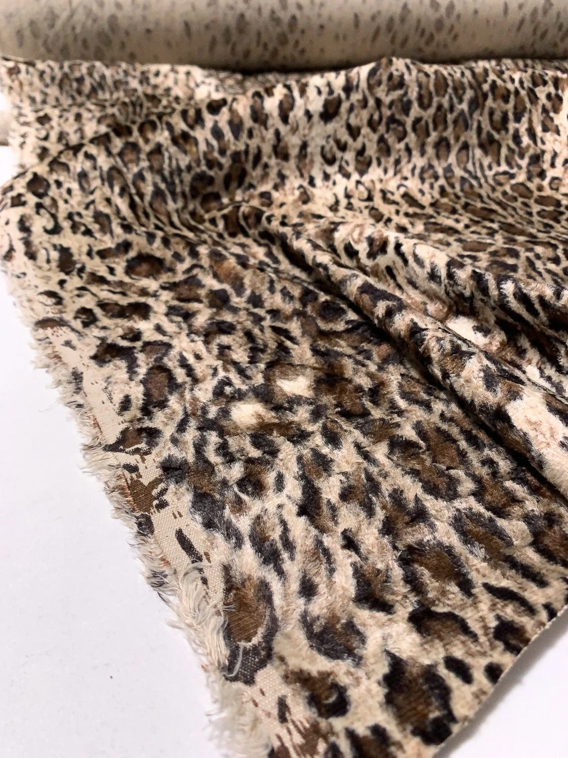 Animal Pattern Printed Cotton-Rayon Stretch Velveteen - Brown / Black / Beige 9 Animal Pattern Printed Cotton-Rayon Stretch Velveteen - Brown / Black / Beige - Image 7