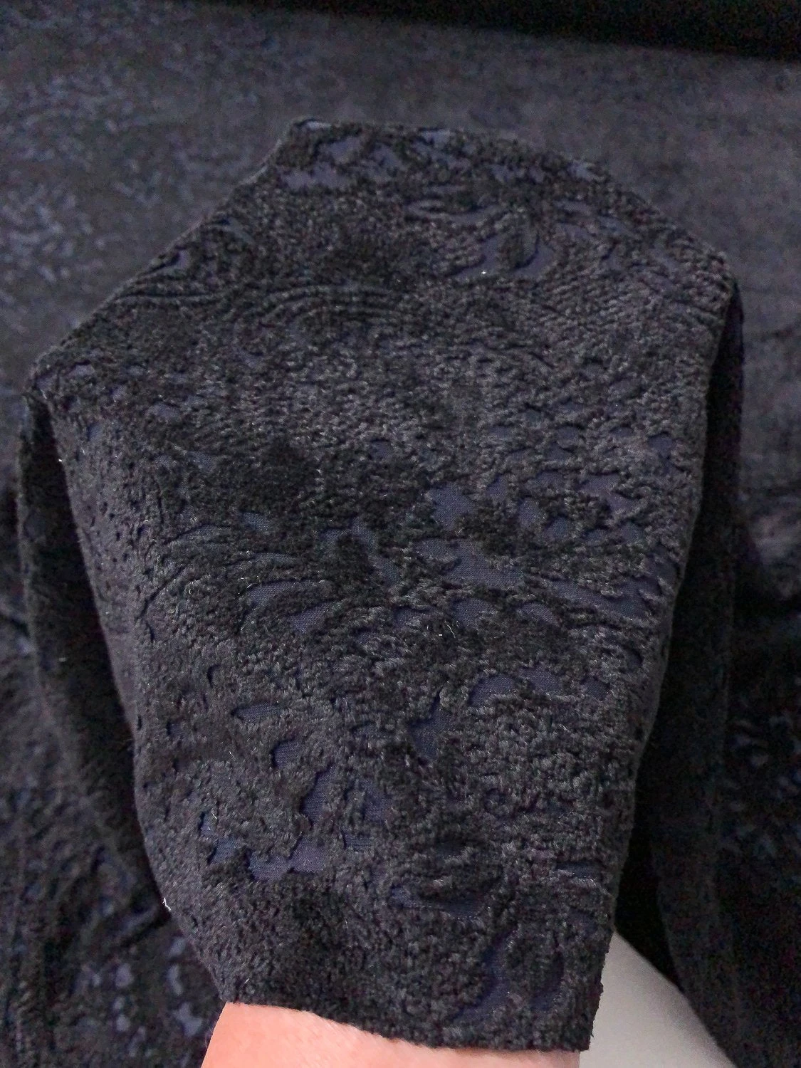 Ornate Floral Stretch Rayon Cut Velvet - Black / Navy 4 Ornate Floral Stretch Rayon Cut Velvet - Black / Navy - Image 2