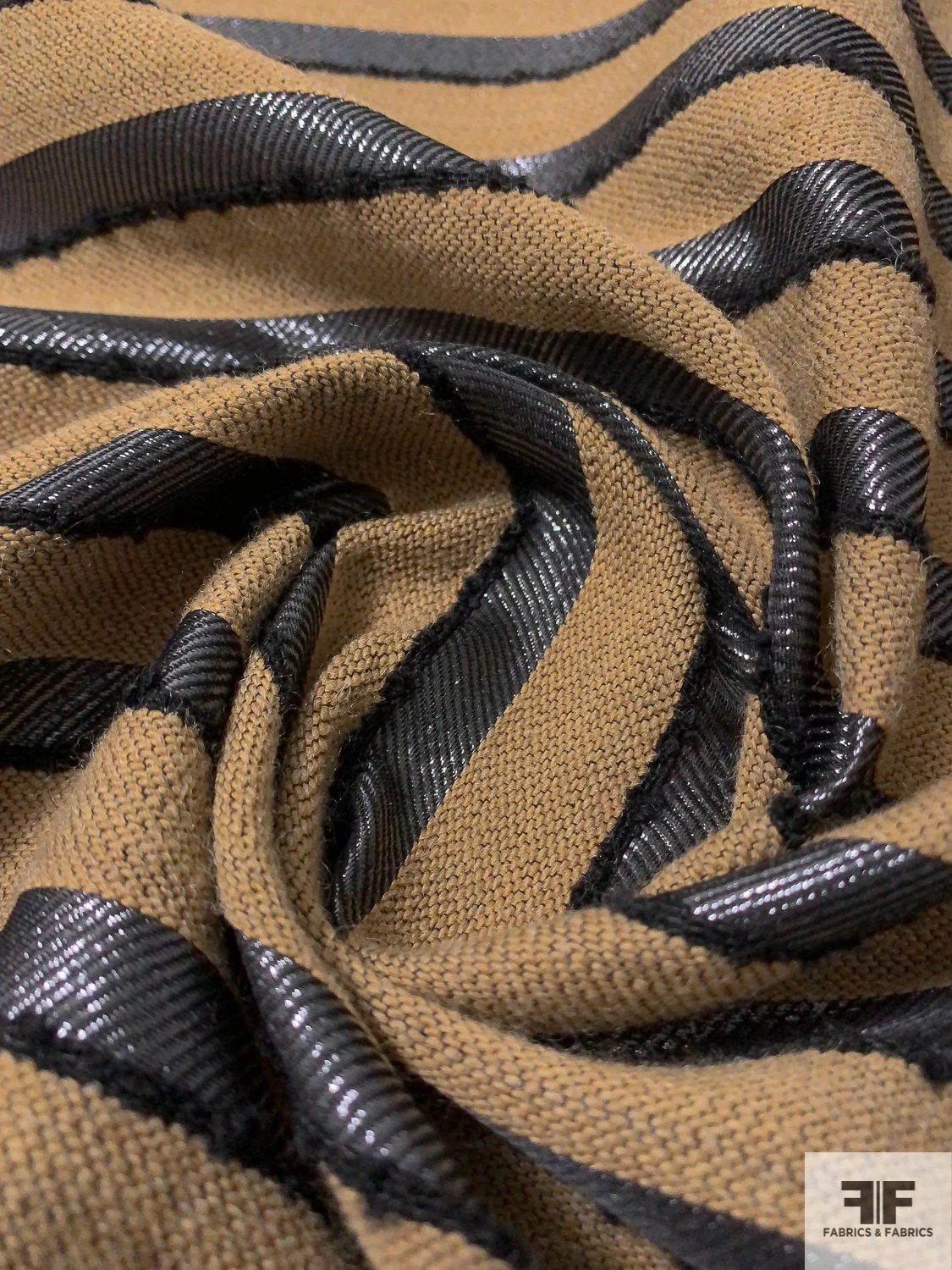 Italian Novelty Suiting With Horizontal Lamé Stripes - Sand / Gunmetal 6 Italian Novelty Suiting With Horizontal Lamé Stripes - Sand / Gunmetal - Image 4