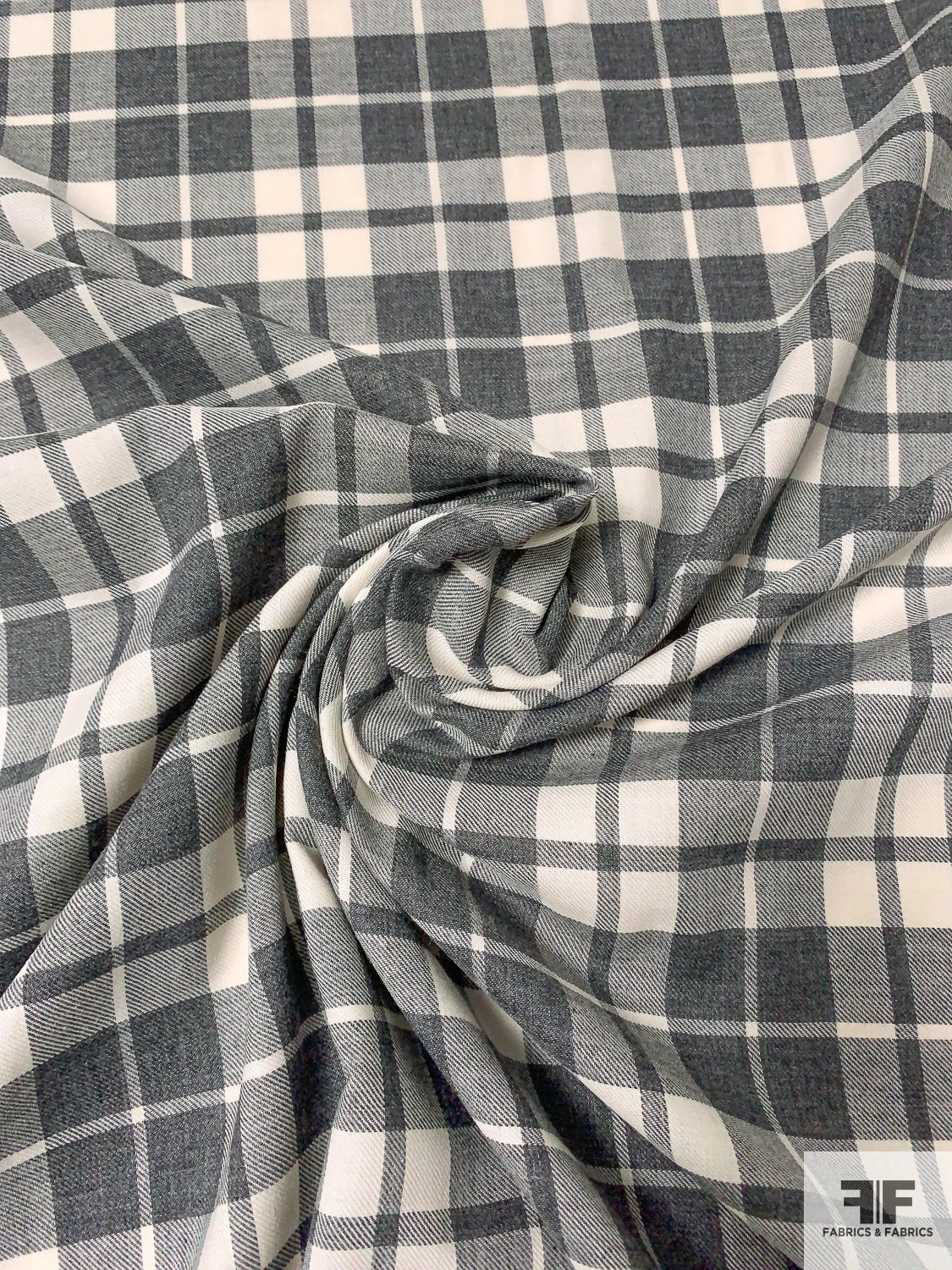 Plaid Yarn-Dyed Cotton Shirting - Grey / Ivory 5 Plaid Yarn-Dyed Cotton Shirting - Grey / Ivory - Image 3