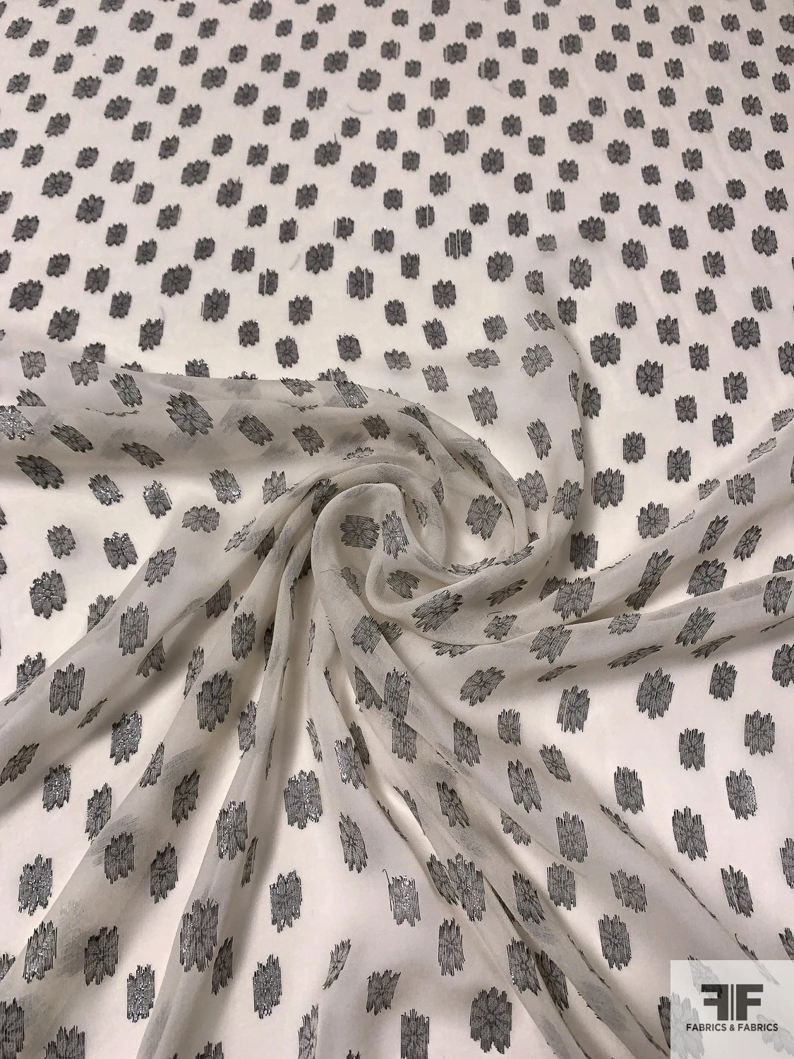 Floral Circle Pattern Silk And Lurex Chiffon - Off-White / Black 5 Floral Circle Pattern Silk And Lurex Chiffon - Off-White / Black - Image 3