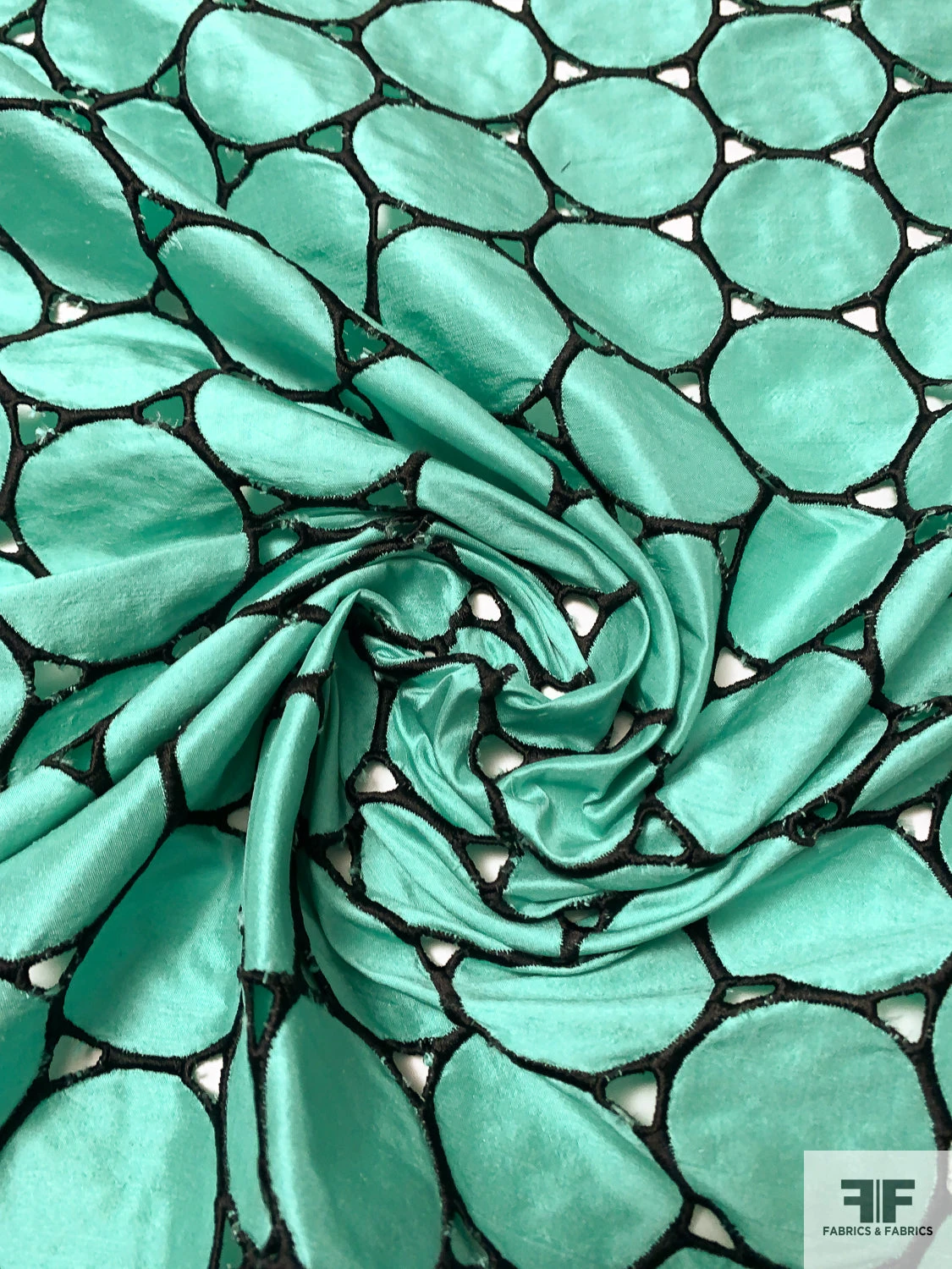 Circle Cutout Embroidered Silk Shantung - Seafoam Green / Black 5 Circle Cutout Embroidered Silk Shantung - Seafoam Green / Black - Image 3