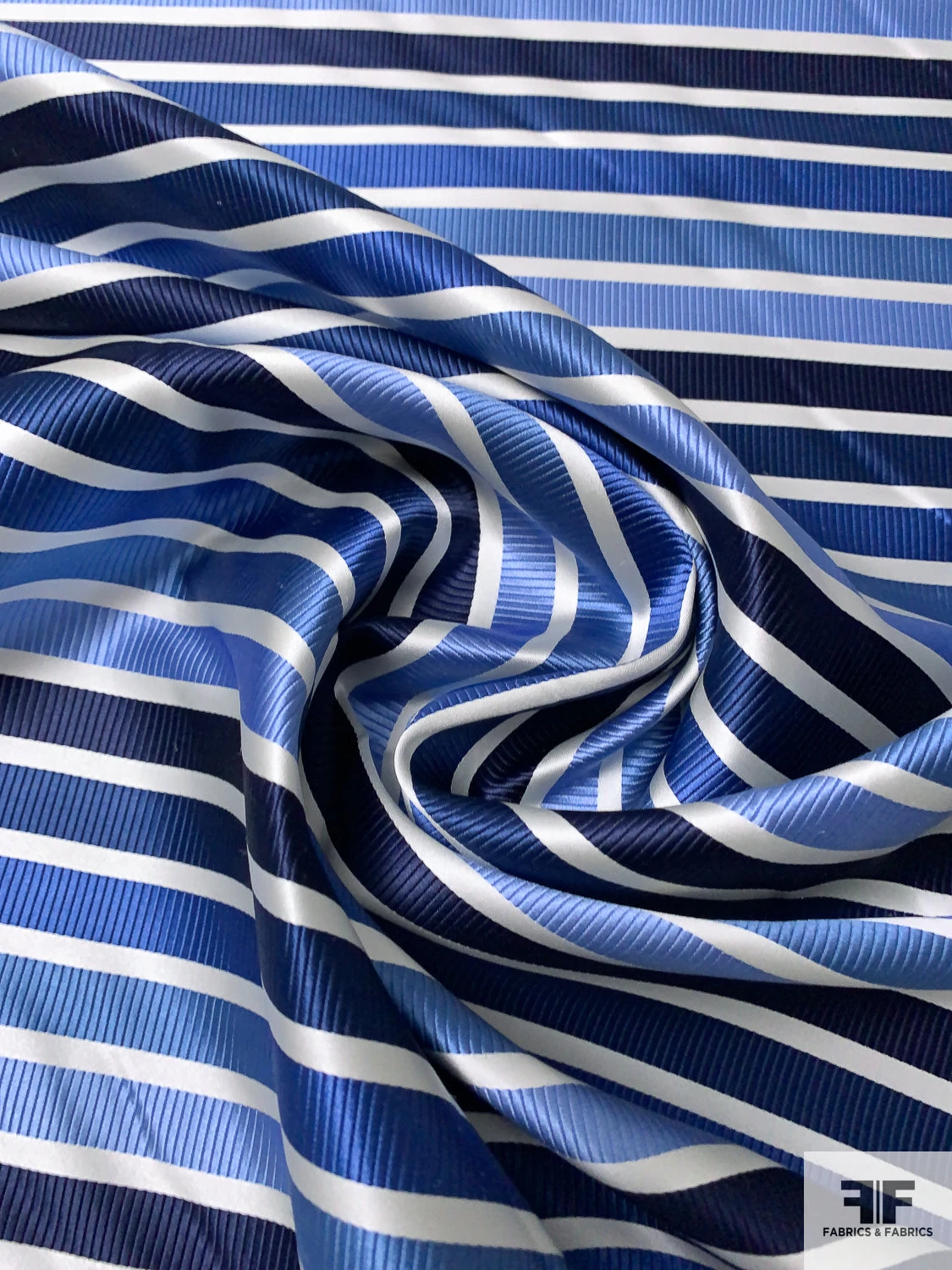 Horizontal Striped Silk Necktie Jacquard Brocade - Navy / Blues / Off-White 5 Horizontal Striped Silk Necktie Jacquard Brocade - Navy / Blues / Off-White - Image 3