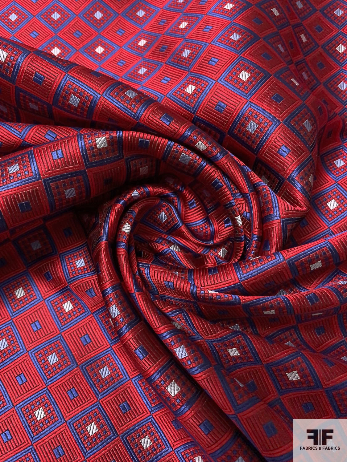 Geometric Silk Necktie Jacquard Brocade - Red / Blue / Grey / Off-White 3 Geometric Silk Necktie Jacquard Brocade - Red / Blue / Grey / Off-White