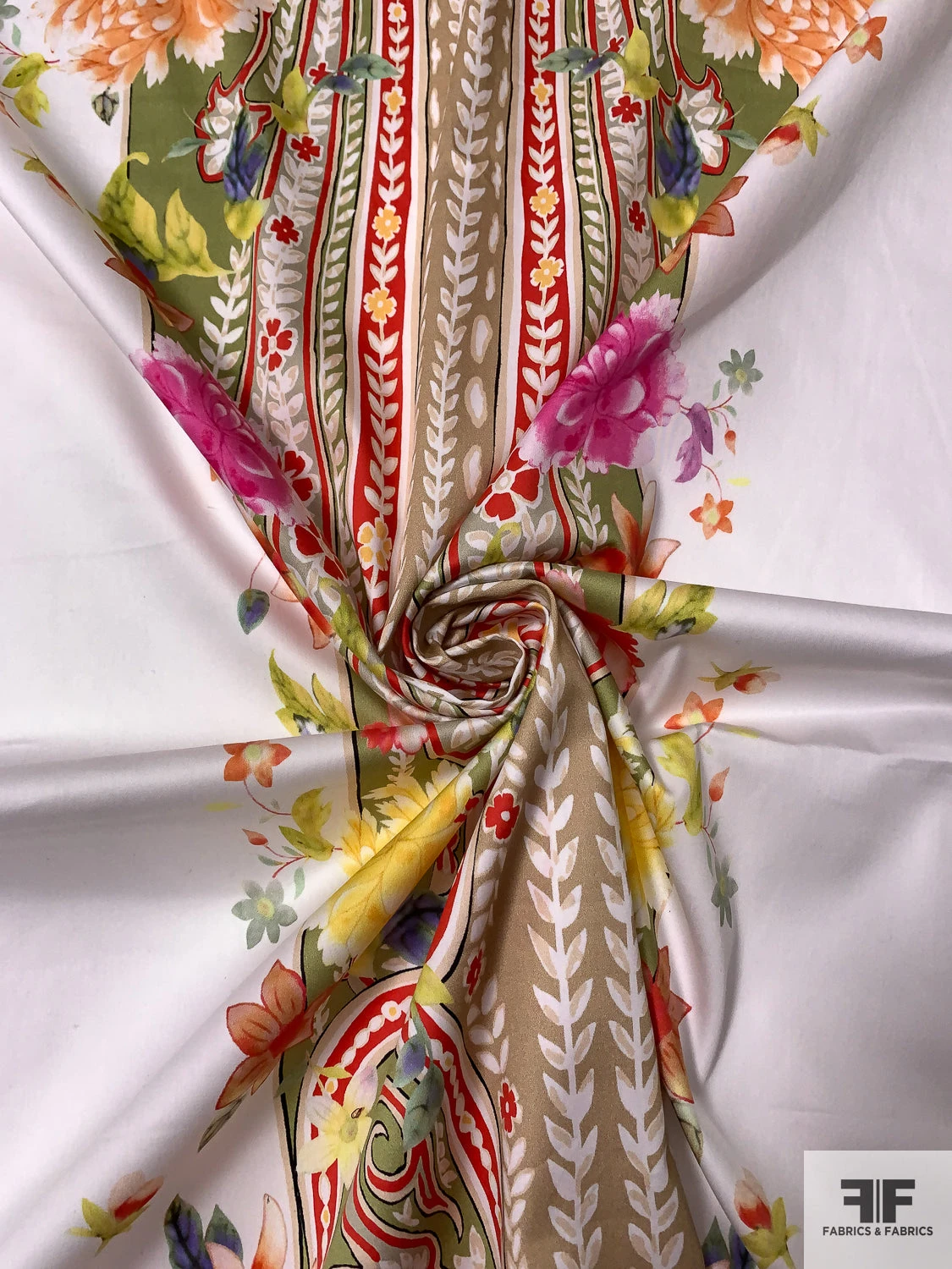 Triple Trailing Floral Vines Printed Stretch Cotton Sateen - Multicolor / White 4 Triple Trailing Floral Vines Printed Stretch Cotton Sateen - Multicolor / White - Image 2