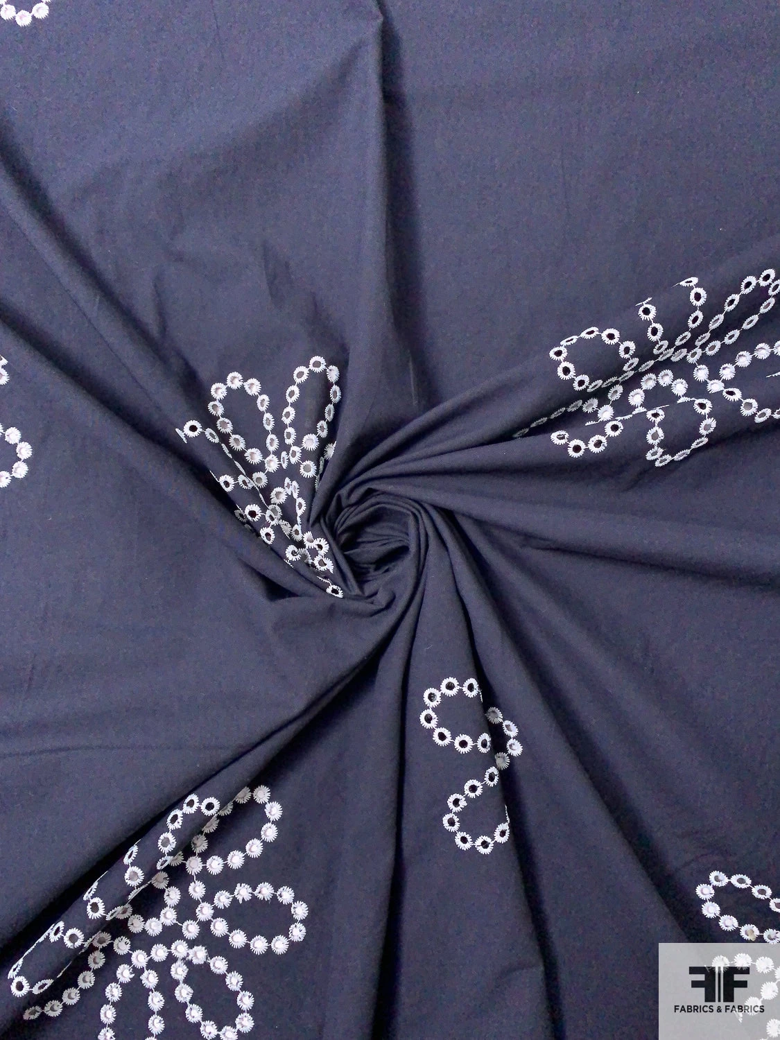 Lela Rose Double-Scalloped Floral Embroidered Eyelet Cotton Lawn - Navy / White 6 Lela Rose Double-Scalloped Floral Embroidered Eyelet Cotton Lawn - Navy / White - Image 4