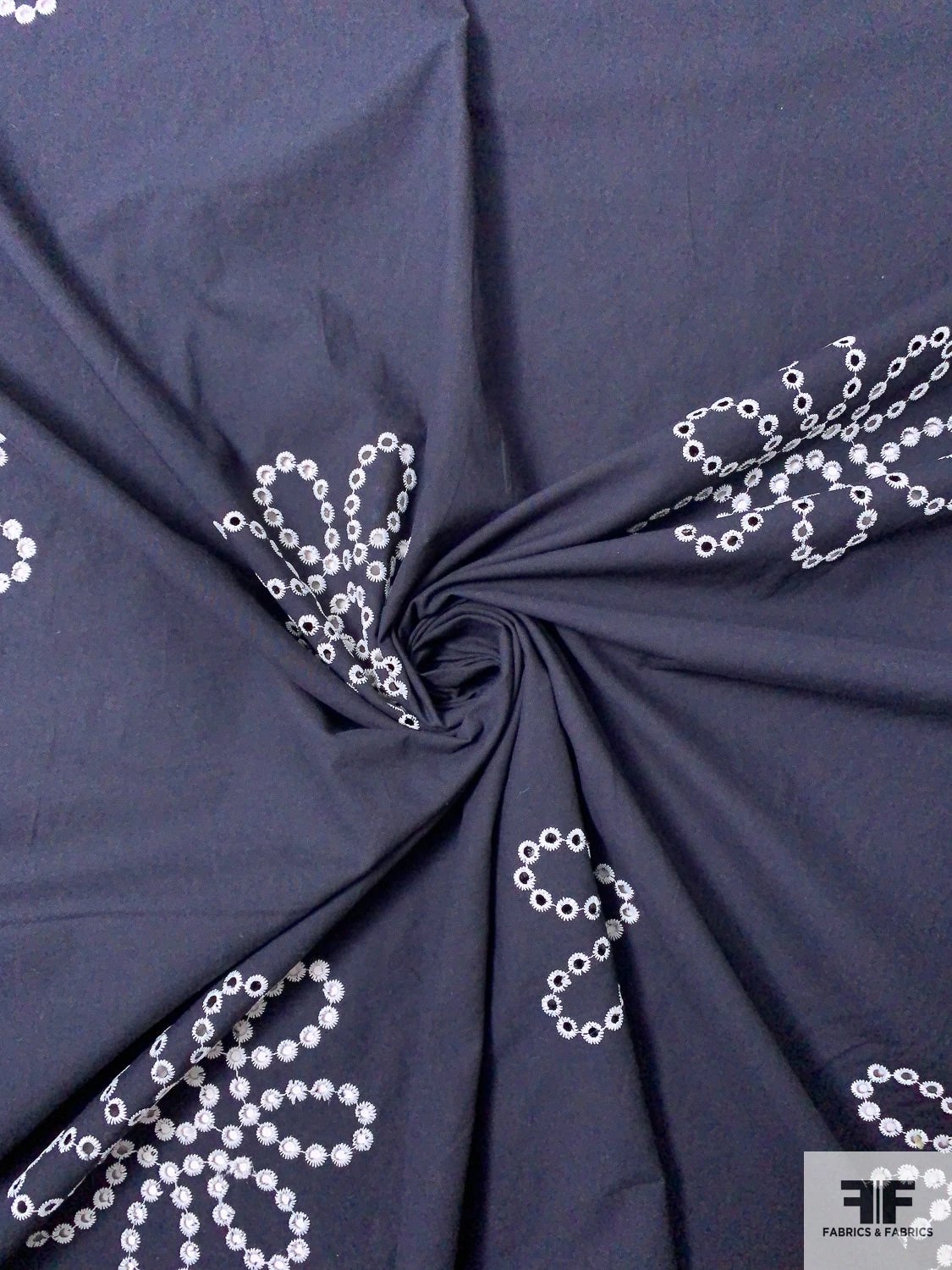 Lela Rose Double-Scalloped Floral Embroidered Eyelet Cotton Lawn - Navy / White 5 Lela Rose Double-Scalloped Floral Embroidered Eyelet Cotton Lawn - Navy / White - Image 3