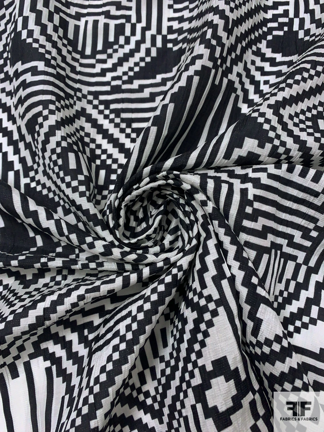 Italian Geo-Pixelated Printed Crinkled Shimmery Cotton Voile - Black / Off-White 5 Italian Geo-Pixelated Printed Crinkled Shimmery Cotton Voile - Black / Off-White - Image 3