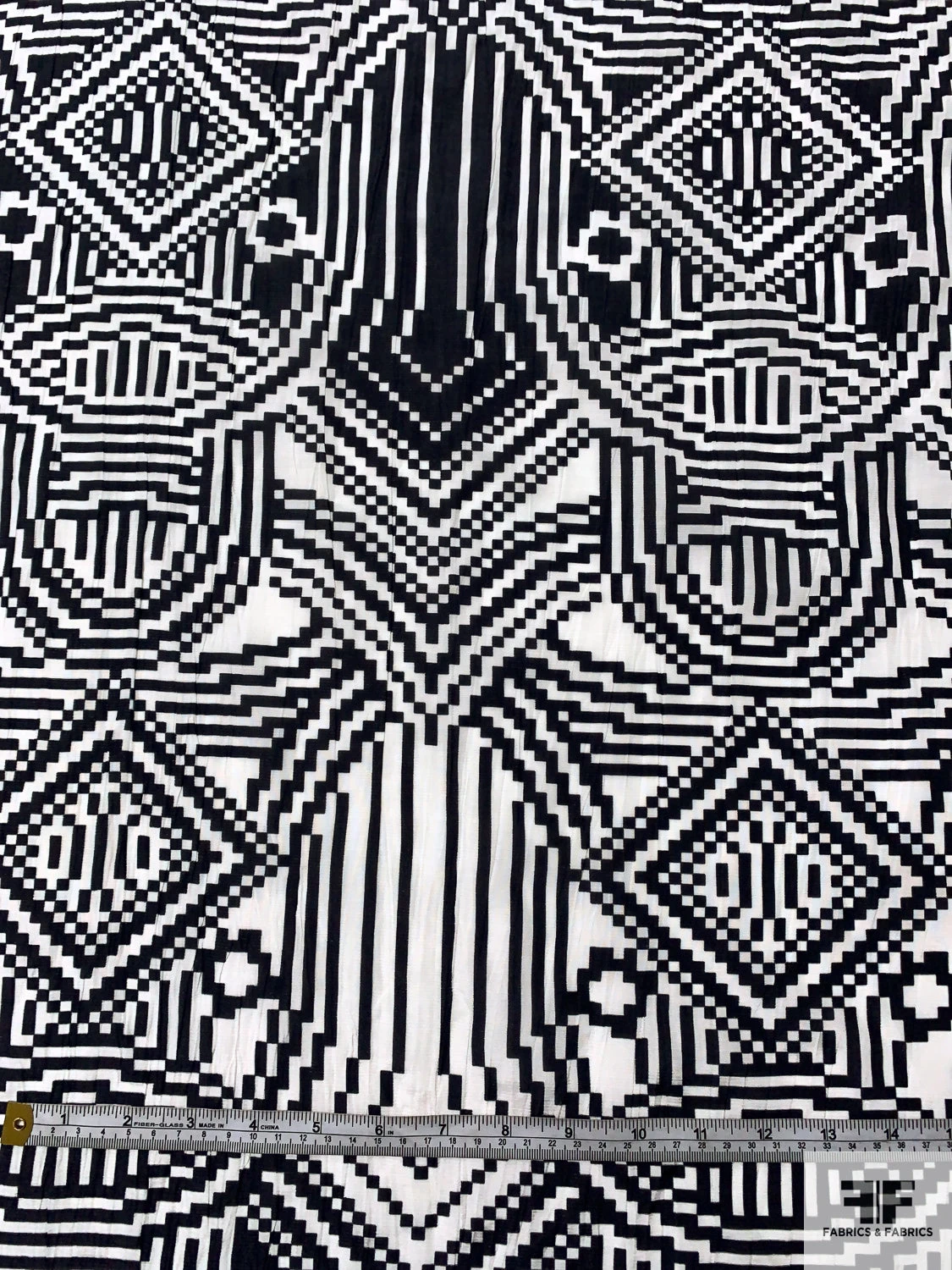 Italian Geo-Pixelated Printed Crinkled Shimmery Cotton Voile - Black / Off-White 7 Italian Geo-Pixelated Printed Crinkled Shimmery Cotton Voile - Black / Off-White - Image 5