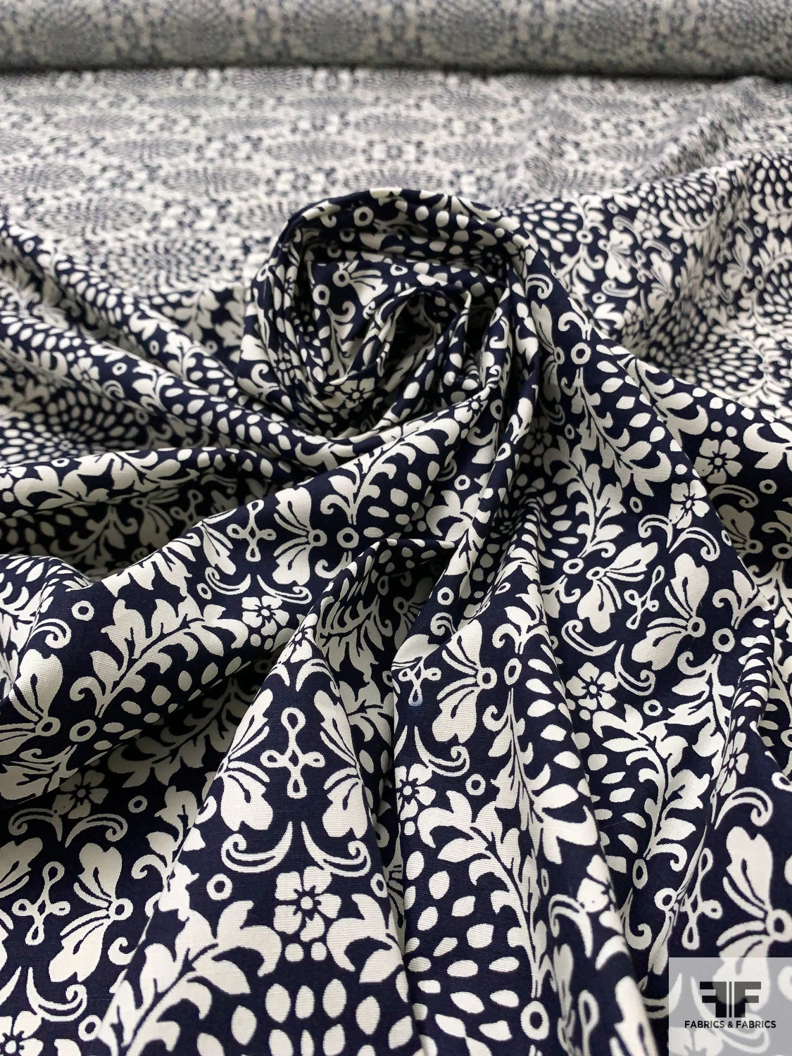 Wreath Inspired Printed Stretch Cotton Lawn - Navy / Light Ivory 6 Wreath Inspired Printed Stretch Cotton Lawn - Navy / Light Ivory - Image 4
