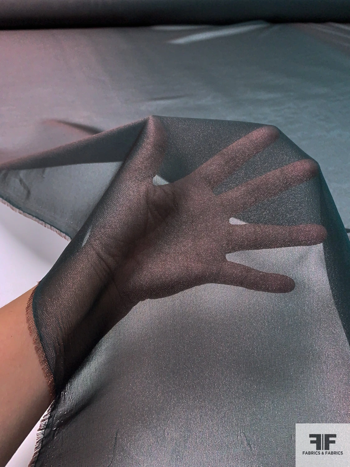 Italian Iridescent Soft Silk Blend Gazar-Lamé - Evergreen / Dusty Rose 4 Italian Iridescent Soft Silk Blend Gazar-Lamé - Evergreen / Dusty Rose - Image 2