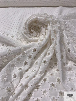 Stars In Circles Embroidered Eyelet Cotton - White -Fabrics And Fabrics Store 18271 3