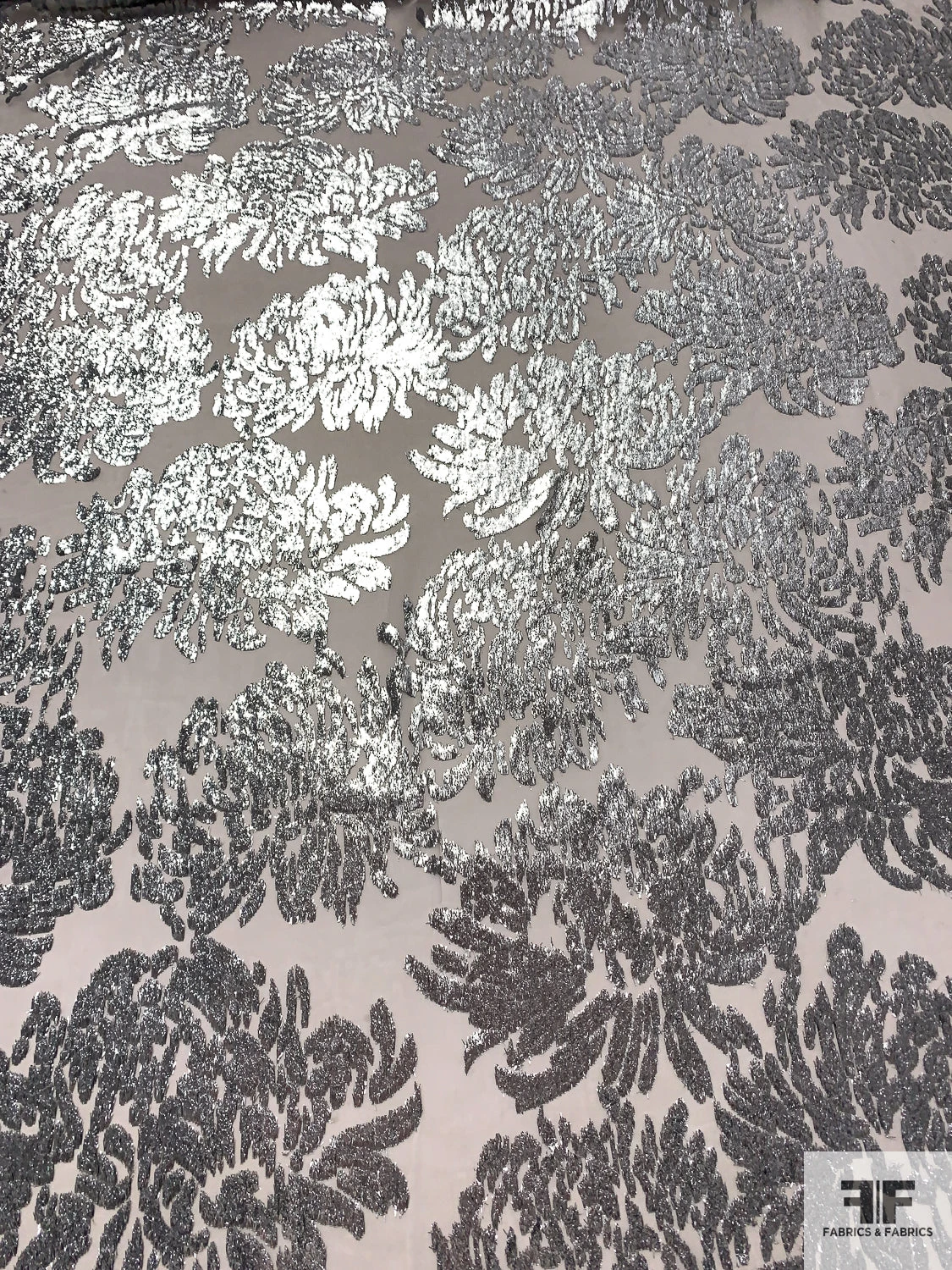 French Bold Floral Cut Metallic Panné Velvet - Silver / Off-White 7 French Bold Floral Cut Metallic Panné Velvet - Silver / Off-White - Image 5