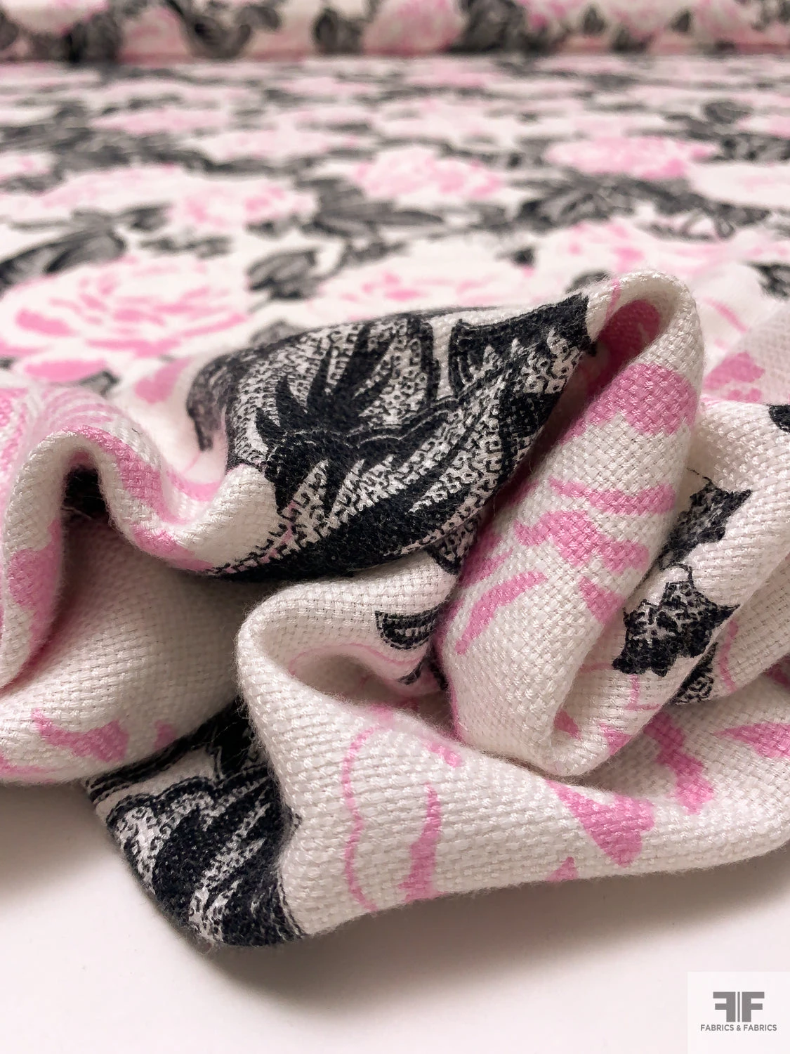 Floral Printed Linen-Weave Cotton - Pink / Black / Off-White 11 Floral Printed Linen-Weave Cotton - Pink / Black / Off-White - Image 9