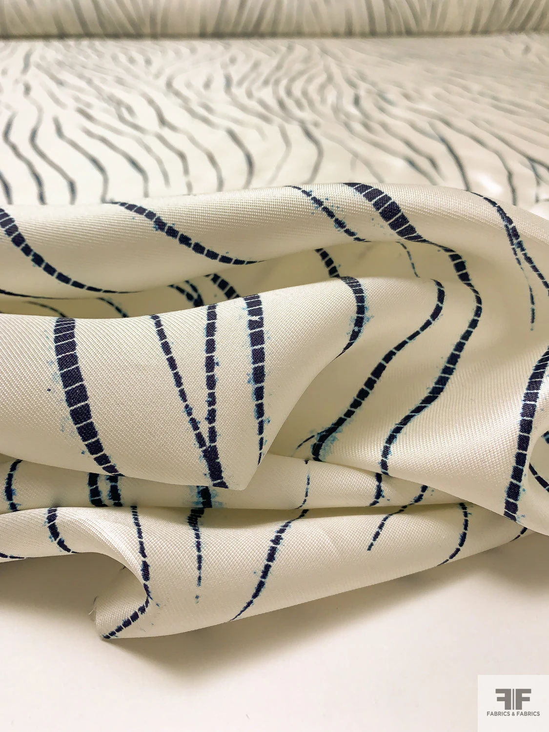 Scaly Lines Printed Cotton-Silk Mikado - Navy / Blue / Champagne White 12 Scaly Lines Printed Cotton-Silk Mikado - Navy / Blue / Champagne White - Image 10