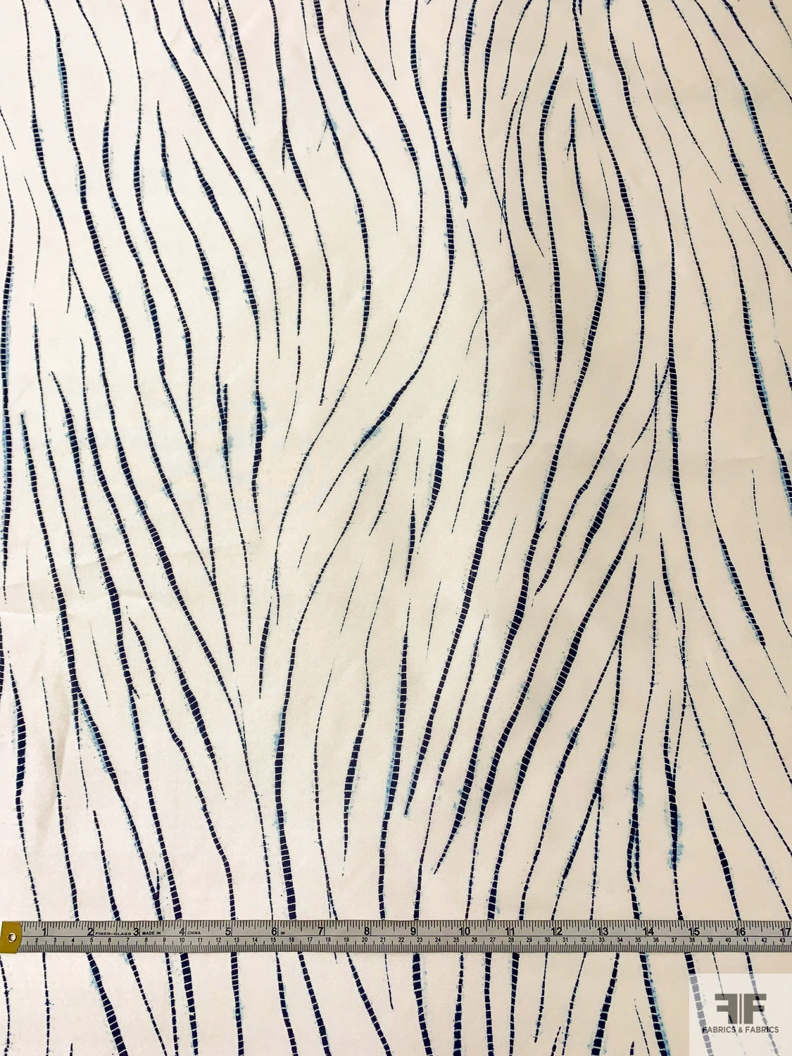 Scaly Lines Printed Cotton-Silk Mikado - Navy / Blue / Champagne White 4 Scaly Lines Printed Cotton-Silk Mikado - Navy / Blue / Champagne White - Image 2