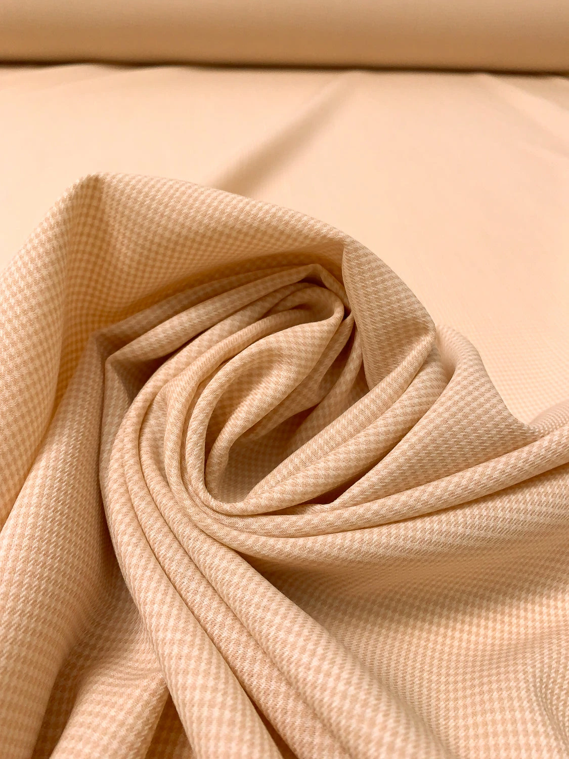 Italian Mini Houndsooth Wool Suiting - Nude Peach / Ivory 6 Italian Mini Houndsooth Wool Suiting - Nude Peach / Ivory - Image 4