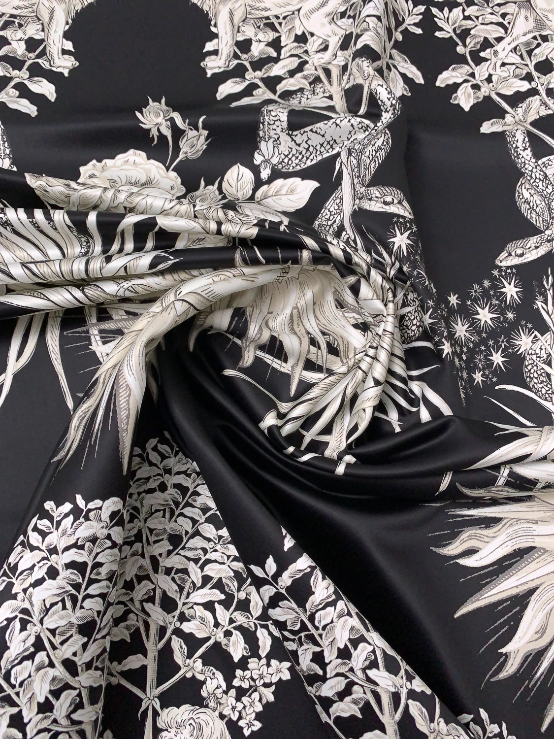 Lions Snakes And Floral Medallions Printed Cotton Sateen Panel - Black / White / Beige 5 Lions Snakes And Floral Medallions Printed Cotton Sateen Panel - Black / White / Beige - Image 3