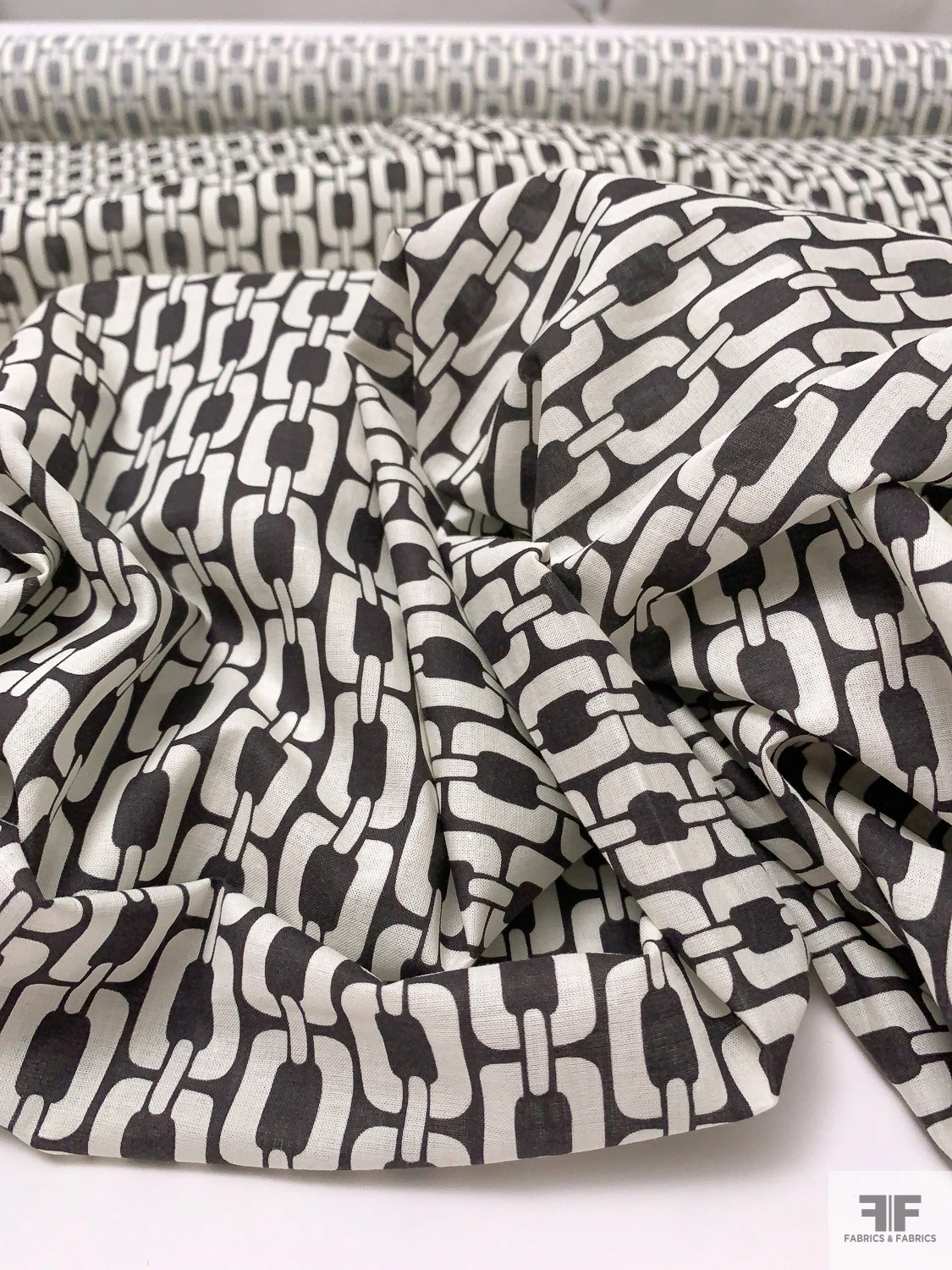 Italian Chunky Chain Links Printed Cotton Lawn - Soft Black / Off-White 11 Italian Chunky Chain Links Printed Cotton Lawn - Soft Black / Off-White - Image 9