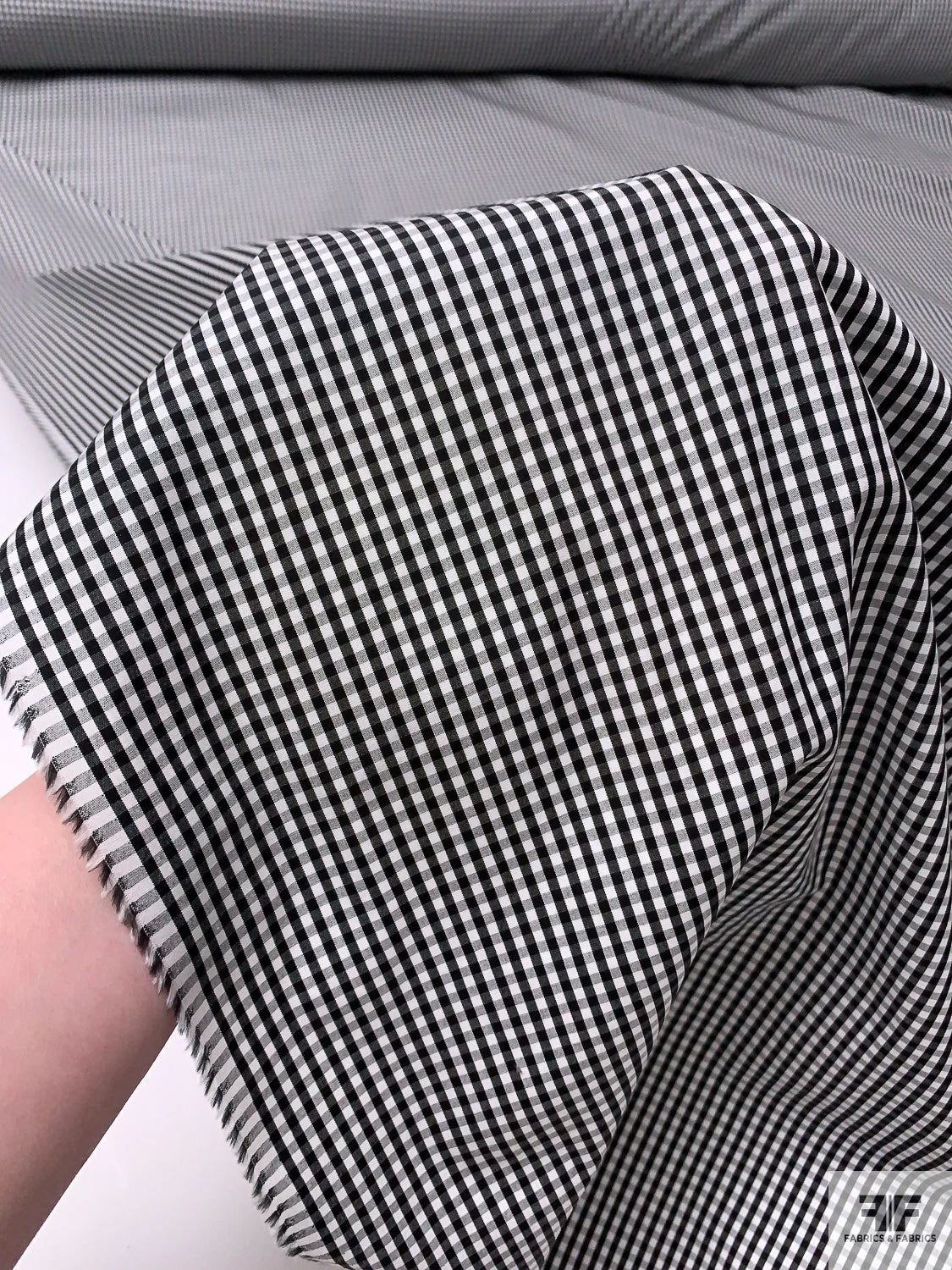 Made In Japan Gingham Check Yarn-Dyed Cotton Shirting - Black / White 11 Made In Japan Gingham Check Yarn-Dyed Cotton Shirting - Black / White - Image 9