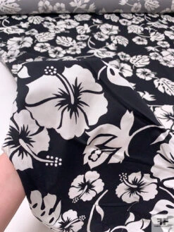 Leaf And Floral Printed Fine Cotton Twill - Black / Off-White -Fabrics And Fabrics Store 19985 7