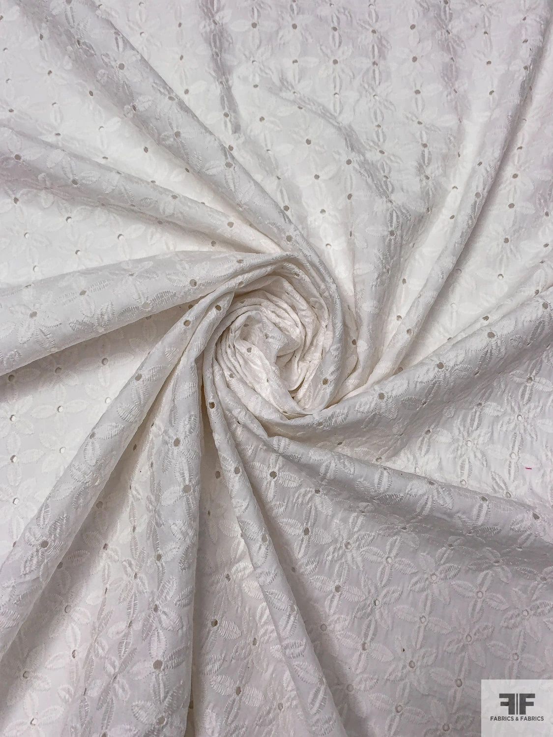 Double-Scalloped Floral Embroidered Cotton Eyelet - White 5 Double-Scalloped Floral Embroidered Cotton Eyelet - White - Image 3