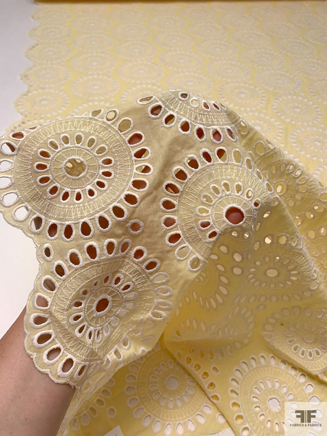 Floral Medallions Embroidered Eyelet Heavy Cotton Voile - Pale Yellow / White 4 Floral Medallions Embroidered Eyelet Heavy Cotton Voile - Pale Yellow / White - Image 2