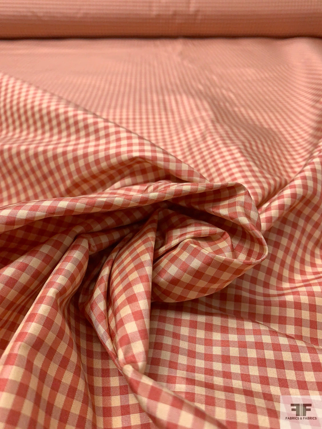 Gingham Check Yarn-Dyed Silk Taffeta - Antique Raspberry / Lightest Gold 6 Gingham Check Yarn-Dyed Silk Taffeta - Antique Raspberry / Lightest Gold - Image 4