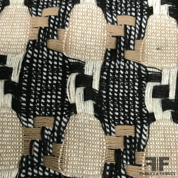 Houndstooth-Look Loosely Woven Wool Tweed - Black/Beige 4 Houndstooth-Look Loosely Woven Wool Tweed - Black/Beige - Image 2