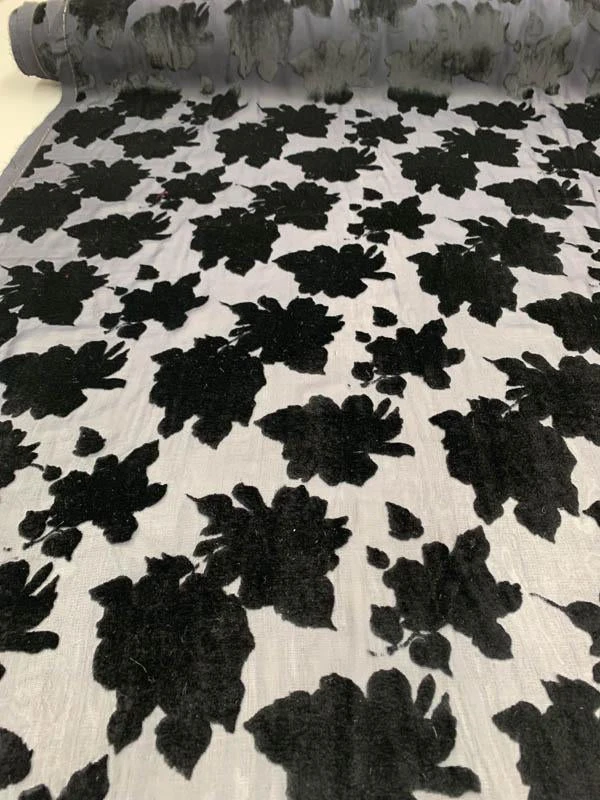 Italian Floral Silk Cut Velvet - Black / Navy 5 Italian Floral Silk Cut Velvet - Black / Navy - Image 3