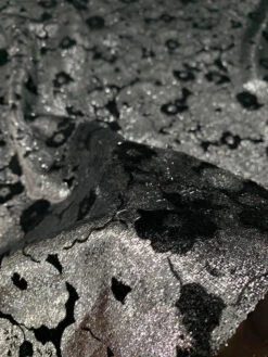 Metallic Floral Cut Panné Velvet - Silver / Black 15 Metallic Floral Cut Panné Velvet - Silver / Black -Fabrics And Fabrics Store 7181 5 1