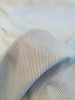 Vertical Pinstripe Yarn-Dyed Cotton Shirting - Navy / White -Fabrics And Fabrics Store 8188 3
