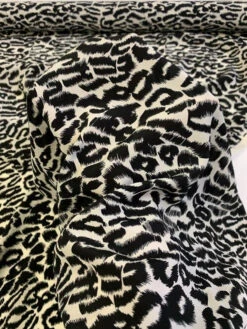 Animal Pattern Printed Silk Crepe De Chine - Black / Ivory -Fabrics And Fabrics Store 9093 5