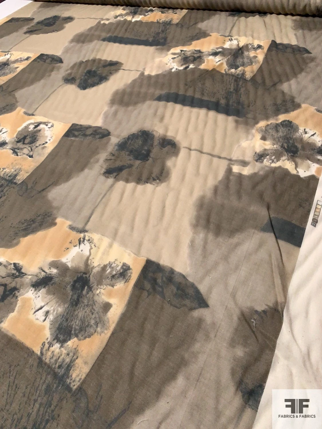 Italian Abstract Painterly Collage Fine Virgin Wool Challis - Earth 4 Italian Abstract Painterly Collage Fine Virgin Wool Challis - Earth - Image 2