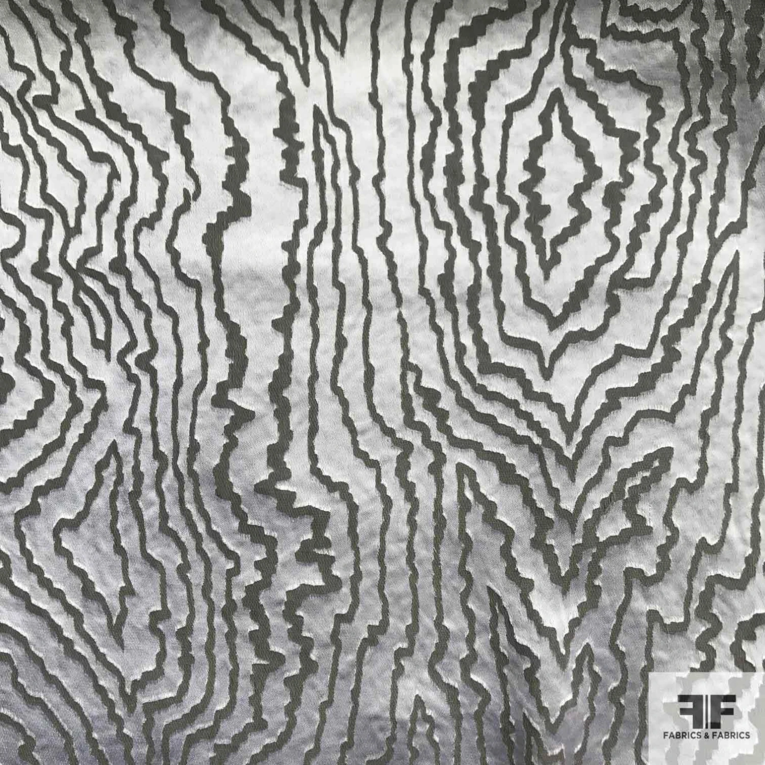 Abstract Silk Burnout - White 4 Abstract Silk Burnout - White - Image 2