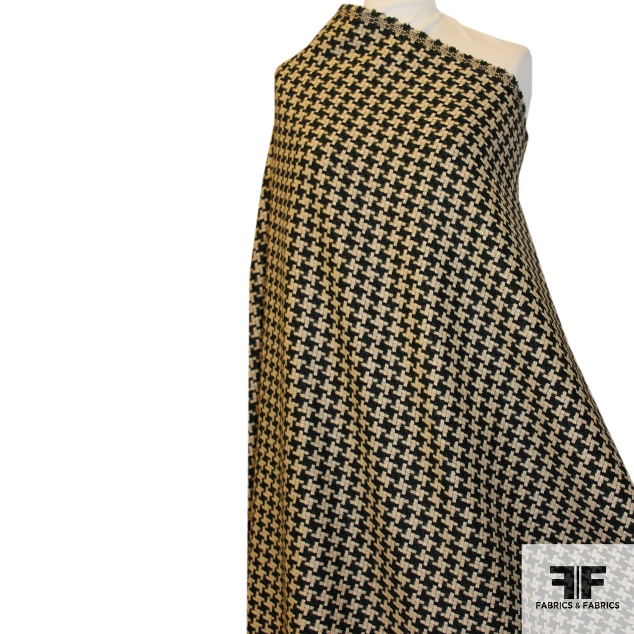 Wool Houndstooth - Green/Black/Beige 6 Wool Houndstooth - Green/Black/Beige - Image 4